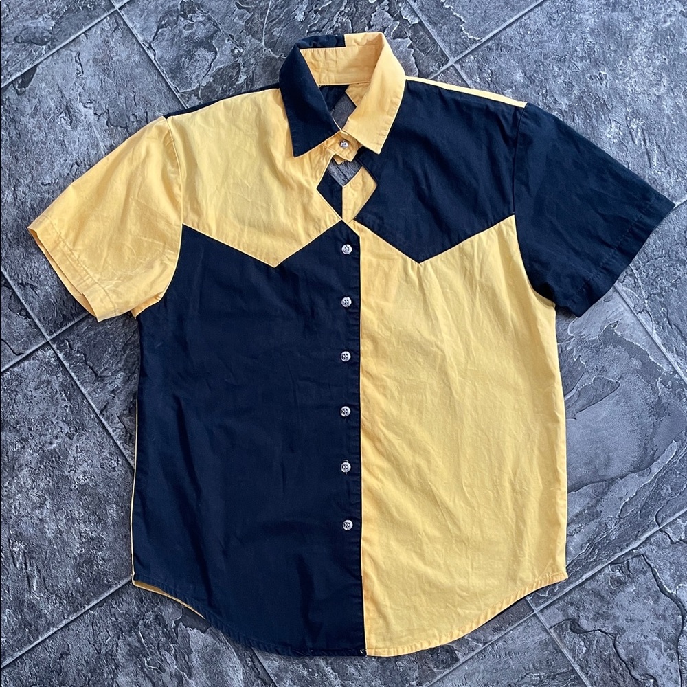 NO BOUNDARIES Y2K Colourblock Yellow & Black Keyhole Neck Western Button Shirt